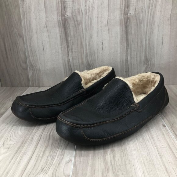 Ugg Slippers Mens 12EEE Ascot Dark Brown Leather Slip On Shoes - Picture 4 of 13